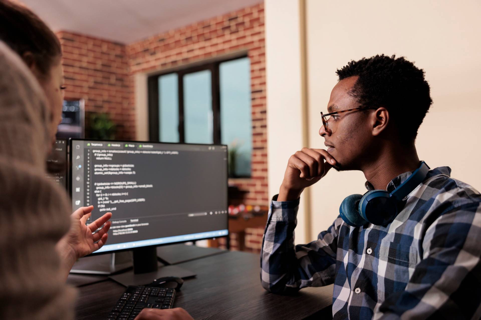 diverse tech enginners developing machine learning 2023 11 27 05 17 59 utc 1